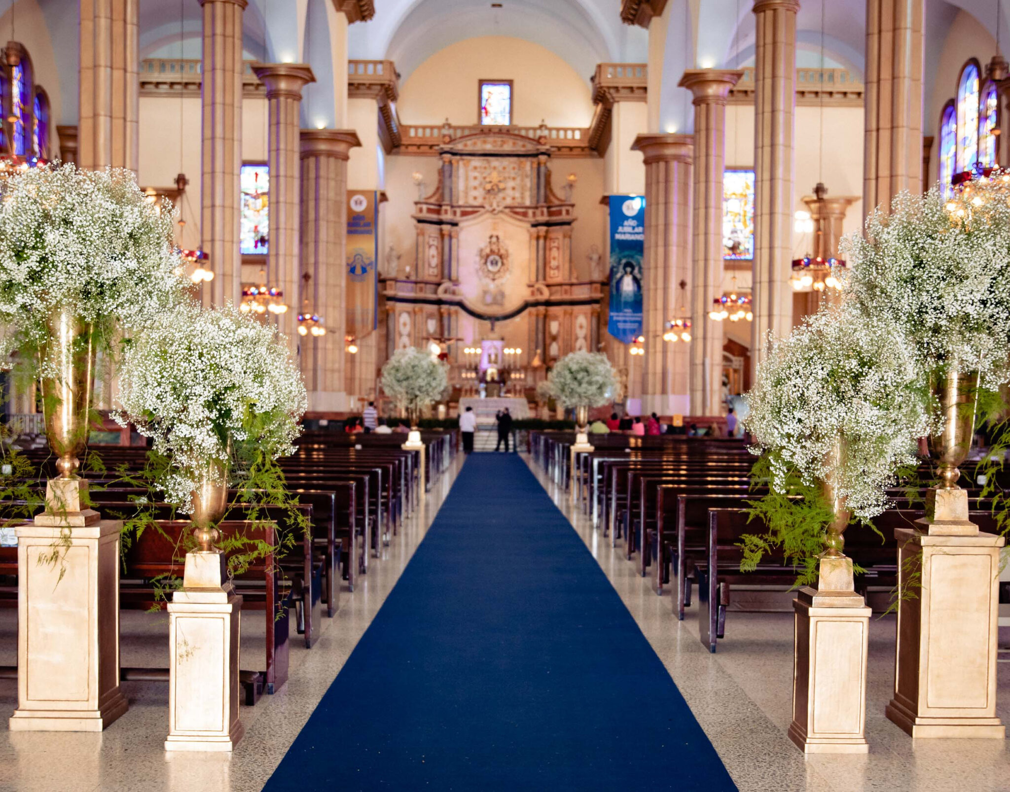Decoración de Iglesias para Bodas - Ana Marias Eventos
